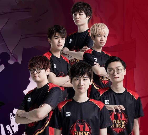 人道主义的 人道主义的