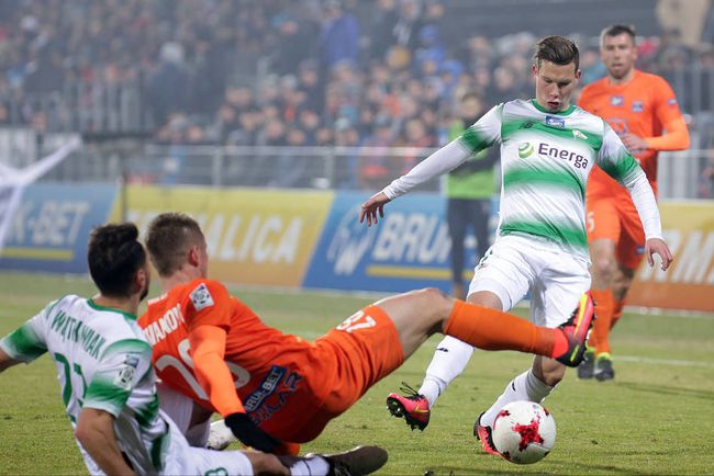 在他指导下 在他指导下