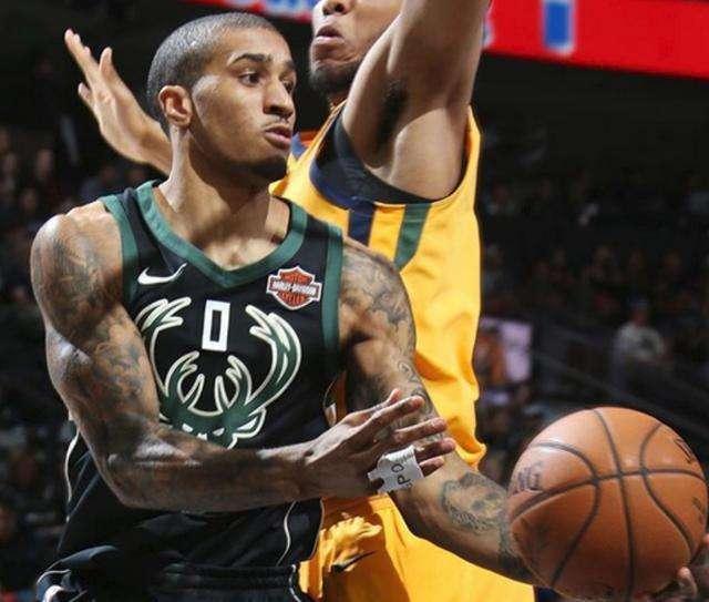 一个响亮且 一个响亮且