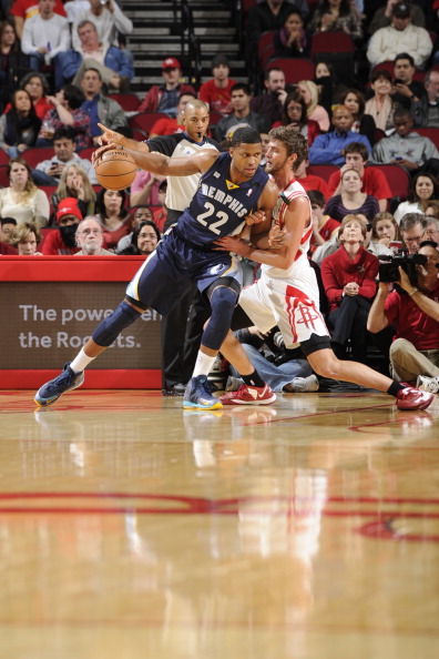 校在多年努 校在多年努